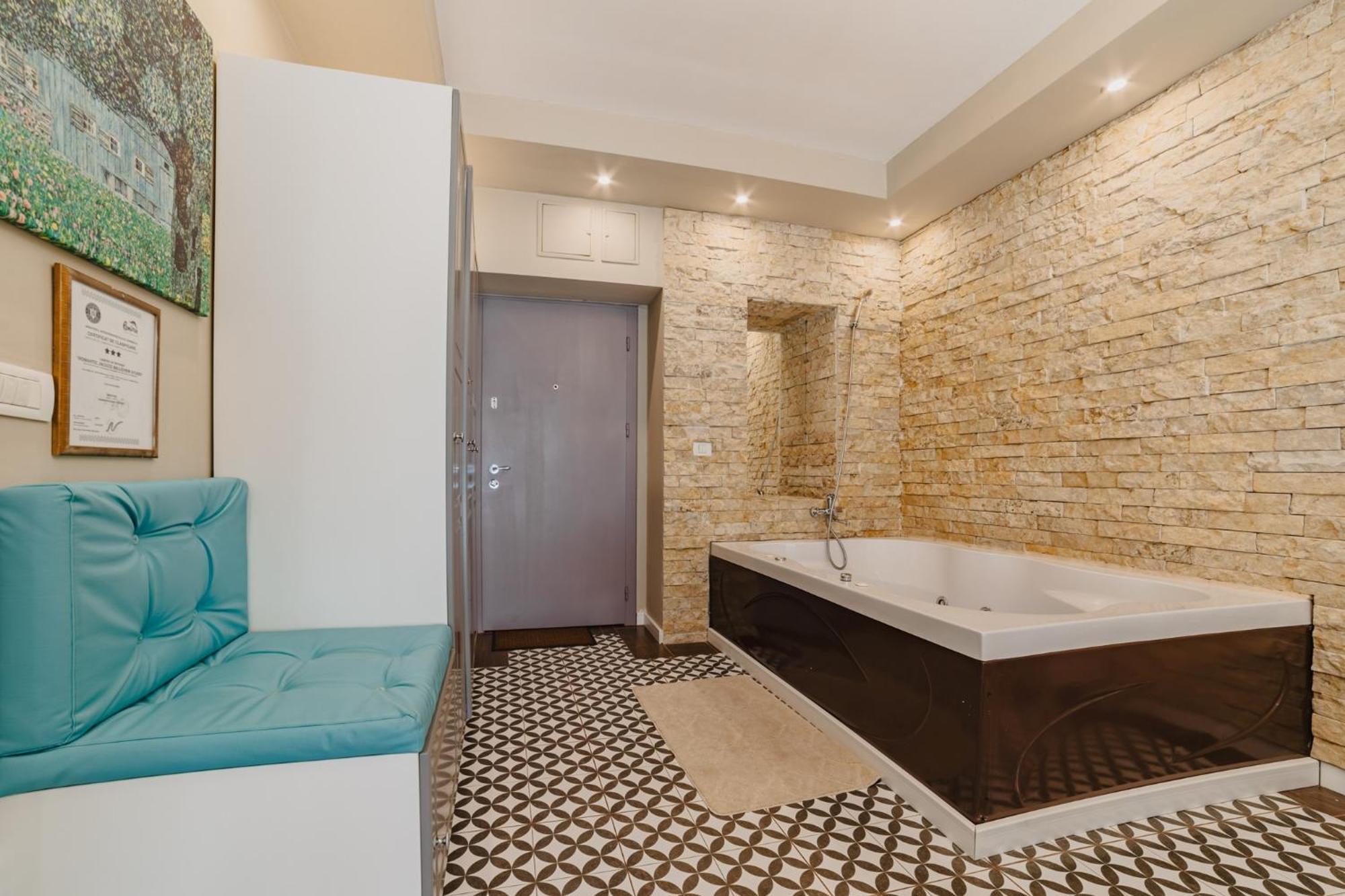 Romantic Jacuzzi Belleview Studio Sinaia Eksteriør billede
